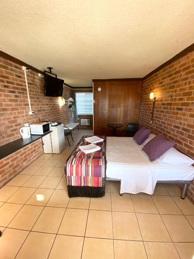 Proserpine Motor Lodge Exterior foto